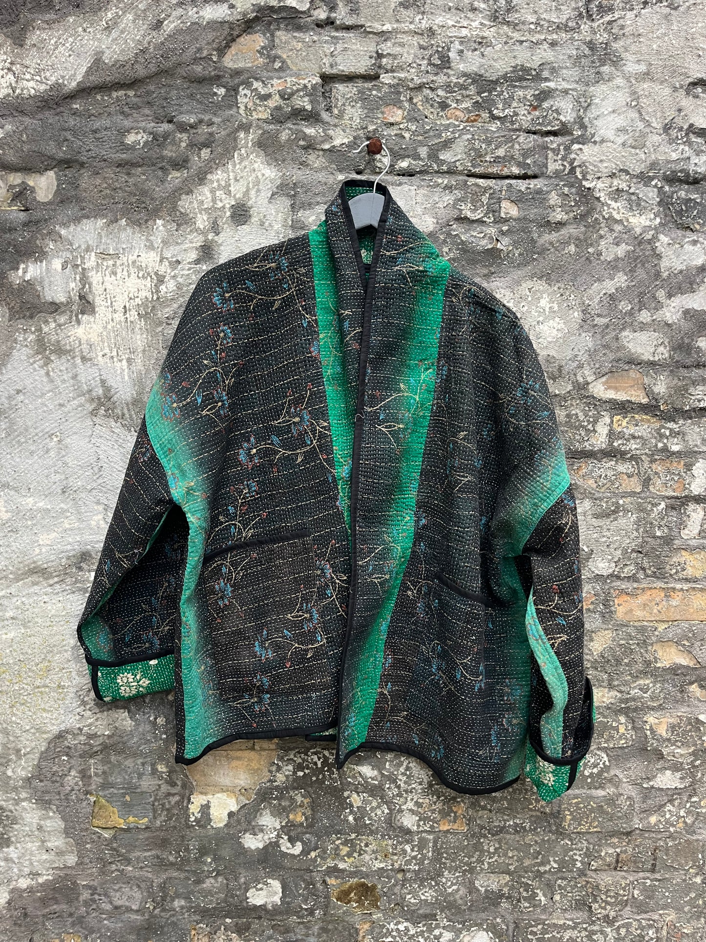 Kantha Jakke Enya