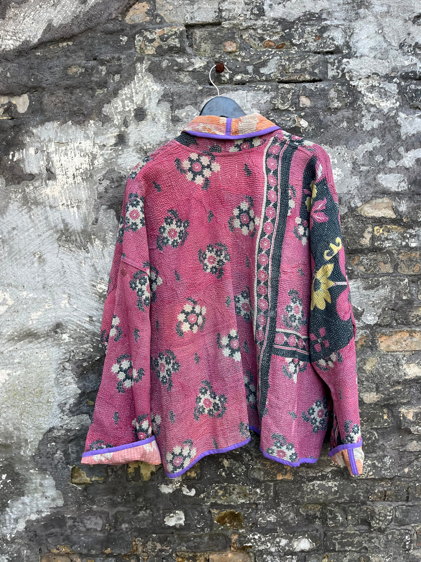 Kantha Jakke Mie