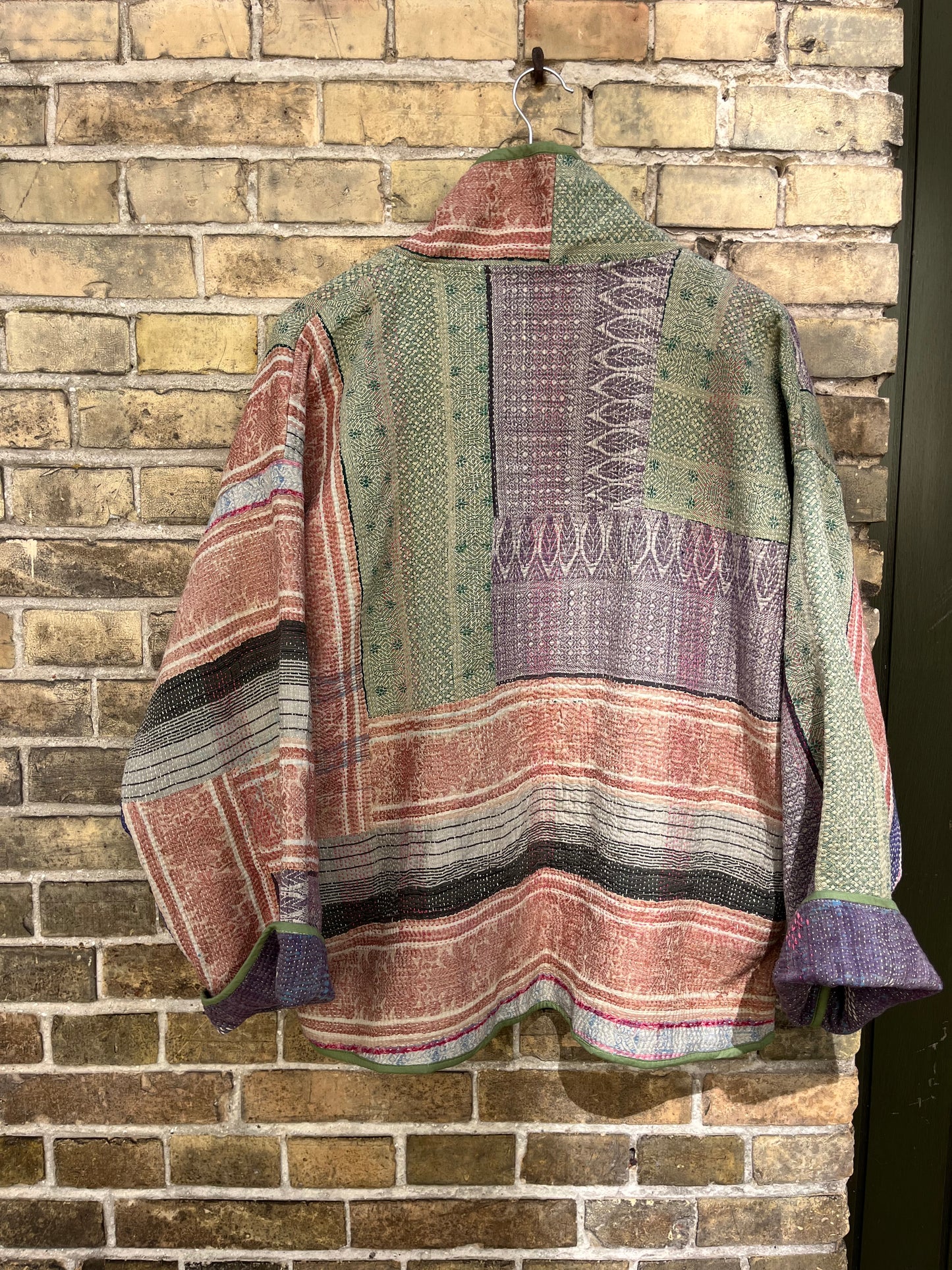 Kantha Jakke Tulsi