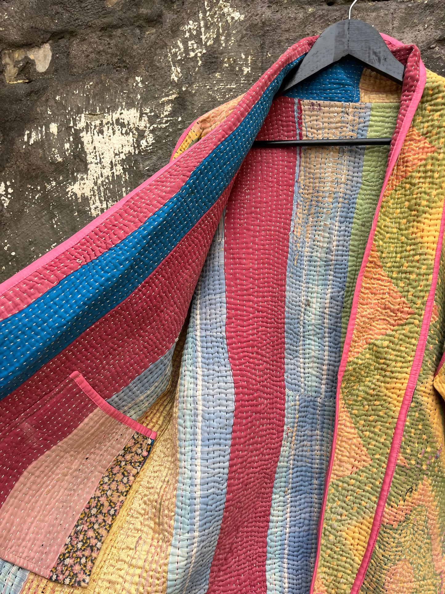 Kantha Jakke Nana