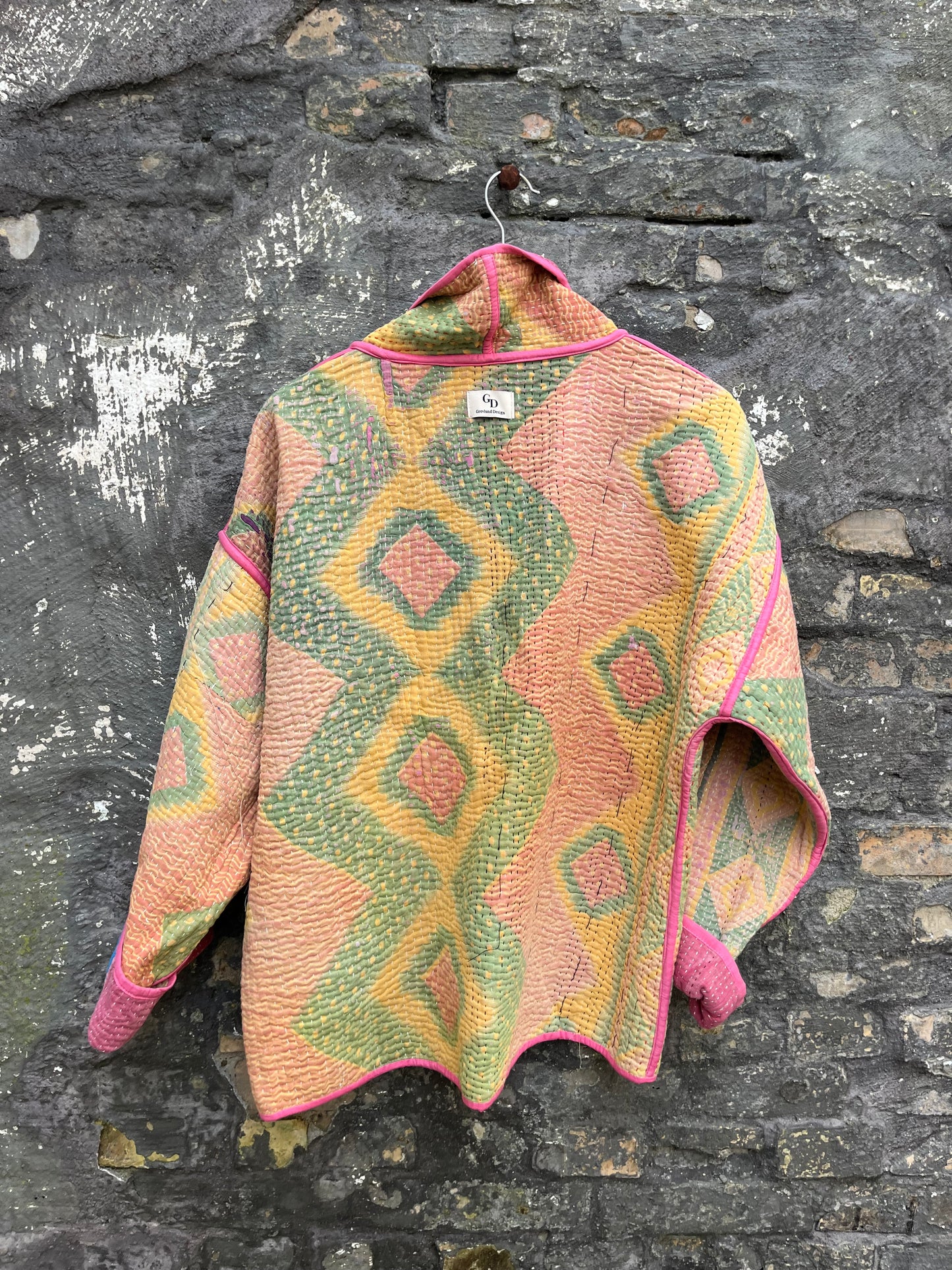 Kantha Jakke Nana