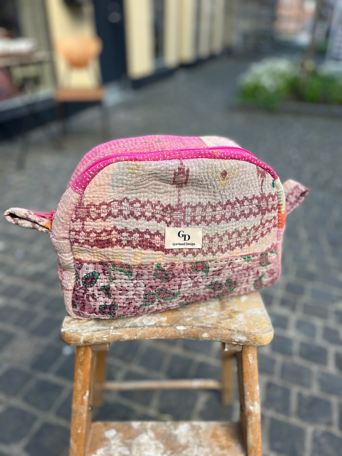 Toilettaske, Kantha