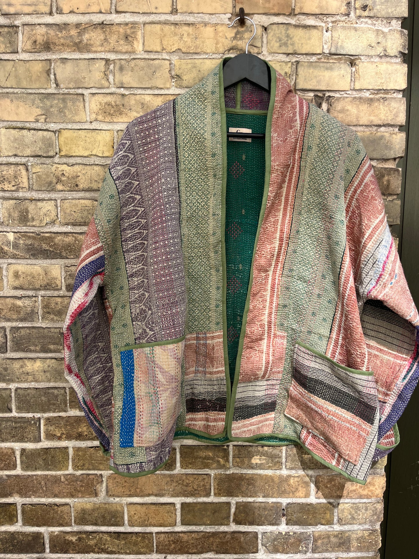 Kantha Jakke Tulsi