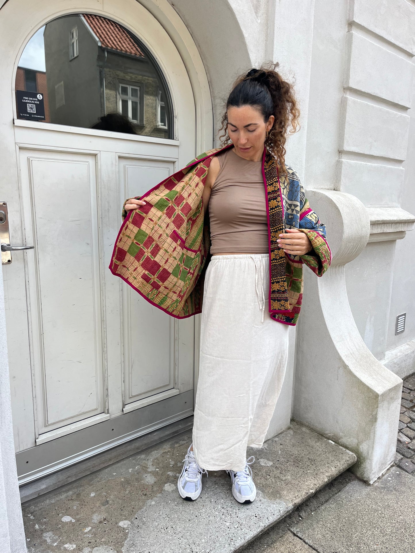Kantha Jakke Maya