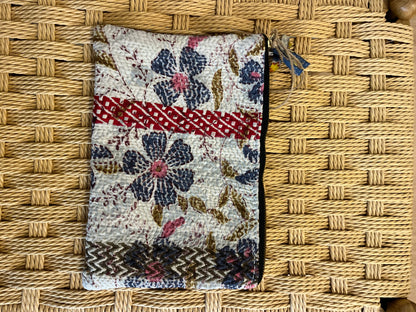 Kantha clutch