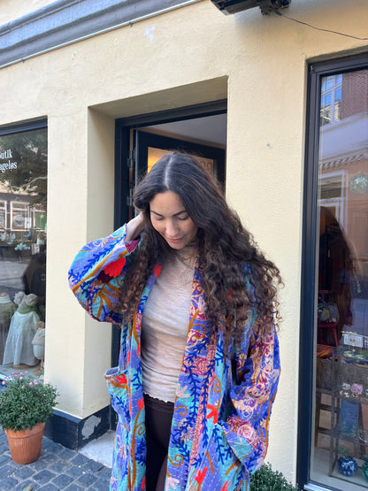 Kantha Jakke, Suzani