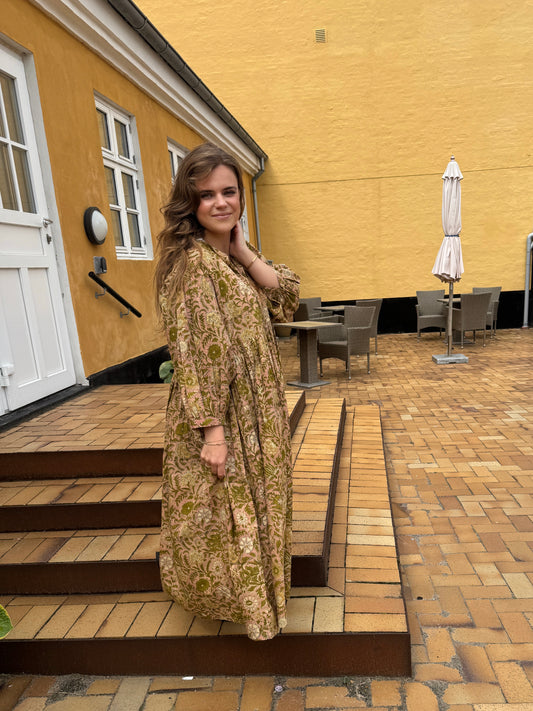 Dua Dress, mango
