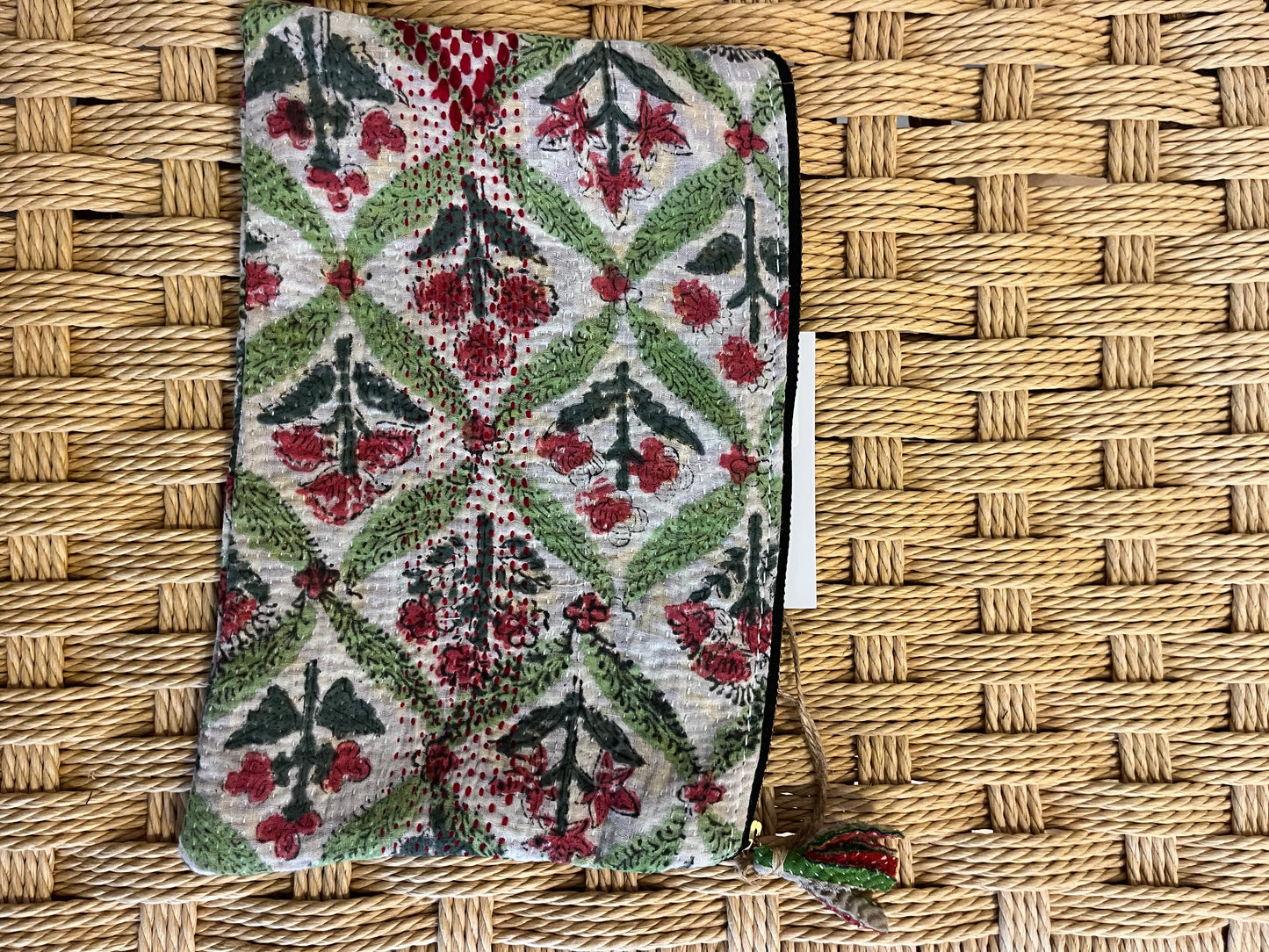 Kantha clutch